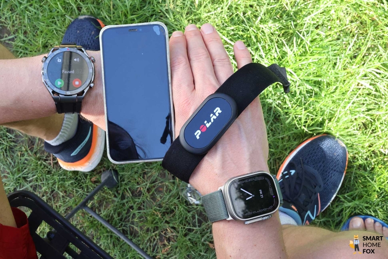 Часы Huawei Watch Ultimate, нагрудный ремень Polar H10 и Apple Watch Ultra.